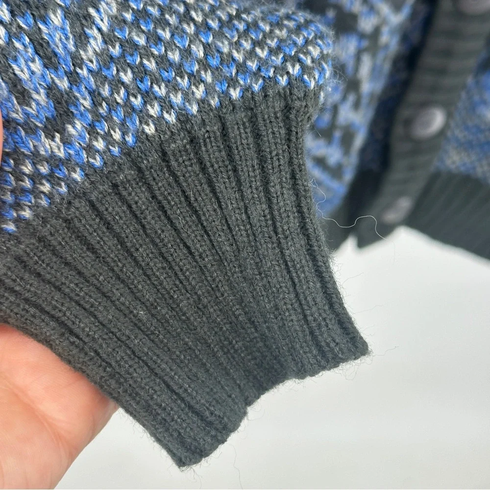Men’s Medium Blue and Gray Knit Cardigan Mid 2000’s with Leather‎ Accents